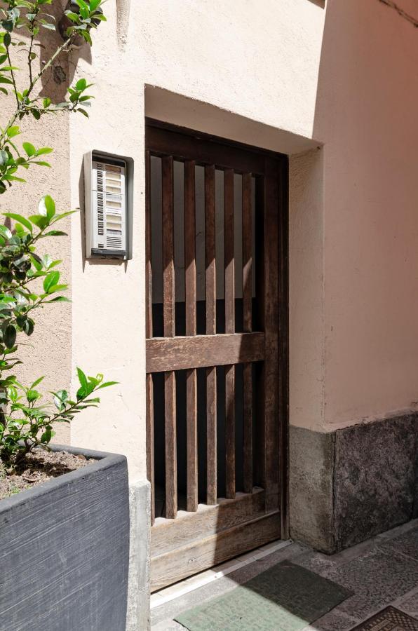 Centro Storico ☆☆☆☆☆ K2 Apartment อาออสตา ภายนอก รูปภาพ